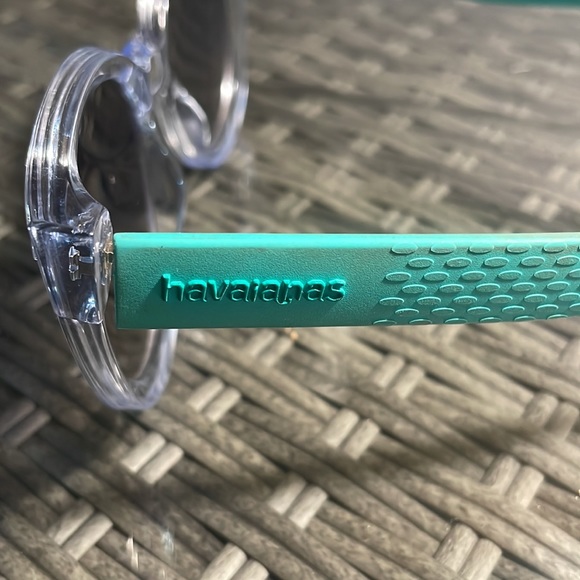 Havaianas Sunglasses - Picture 4 of 10
